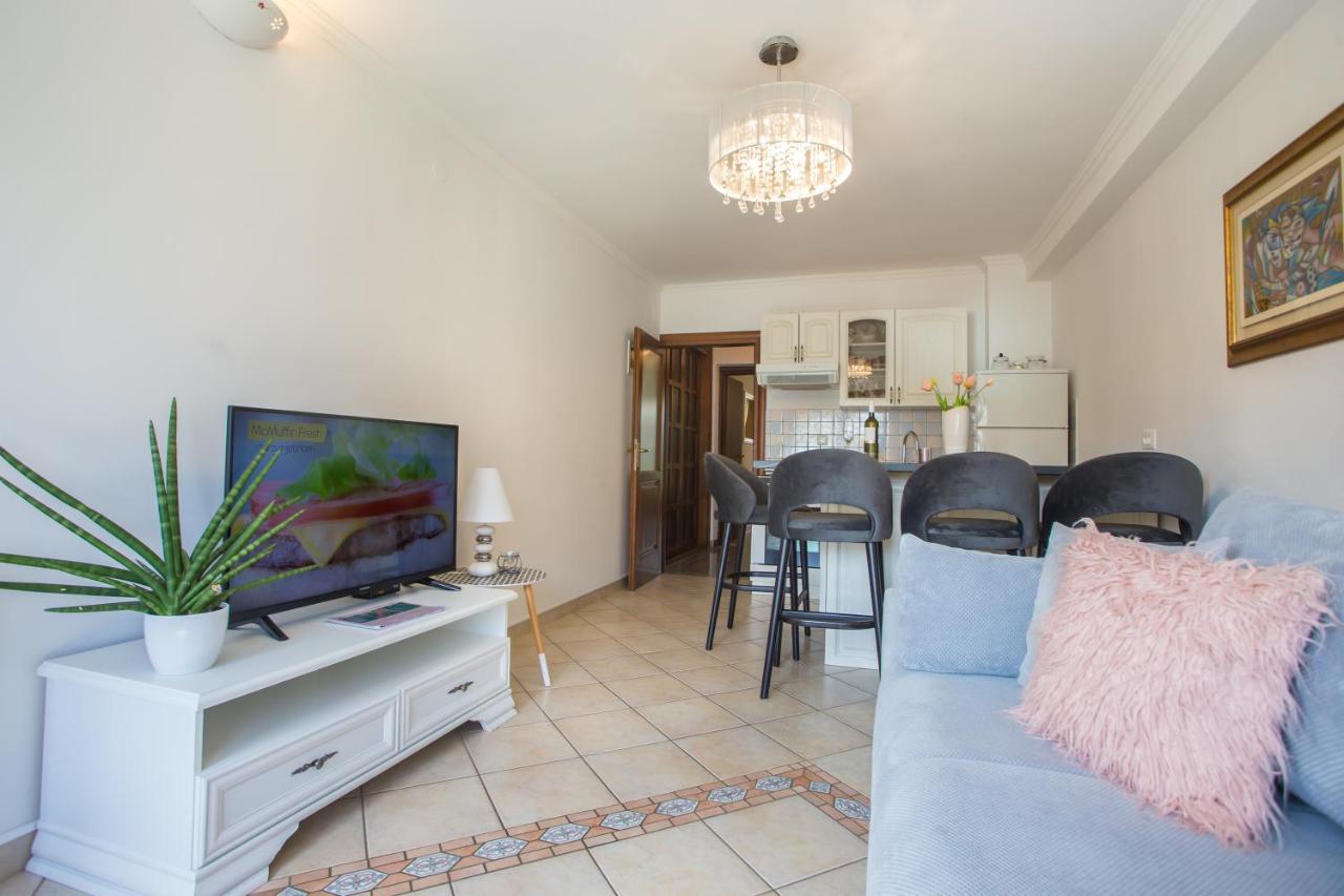Motovunska 39A Apartment โปเรช ภายนอก รูปภาพ